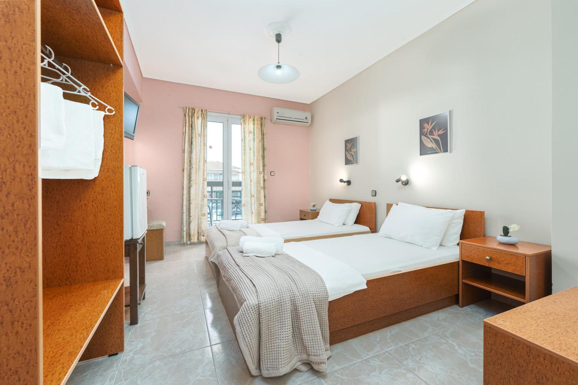 Hotel Aura Лаганас Экстерьер фото