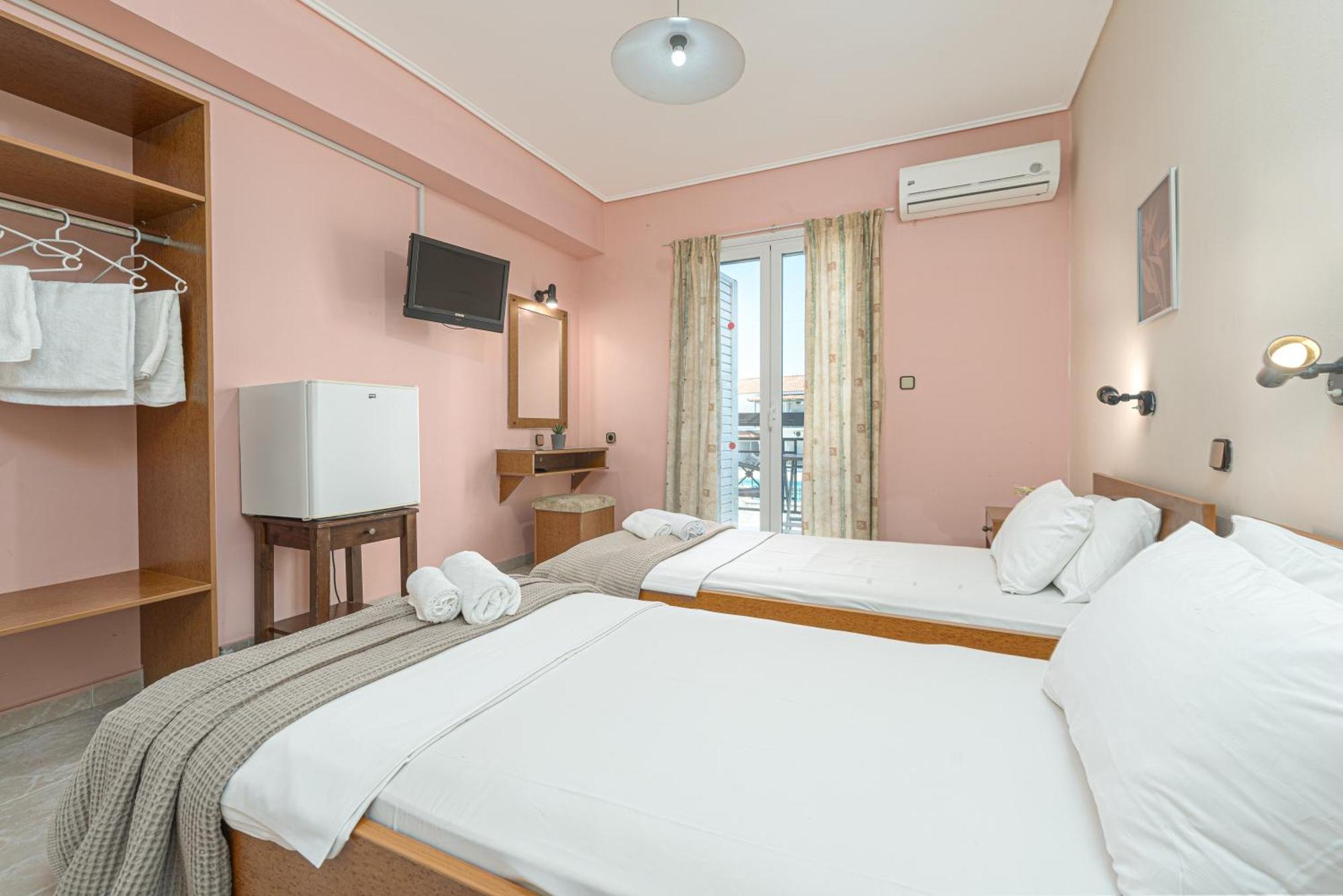 Hotel Aura Лаганас Экстерьер фото